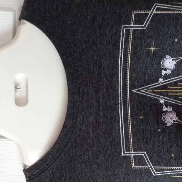 TORRID LA Lune Tee Shirt Size 1X - Picture 4 of 6